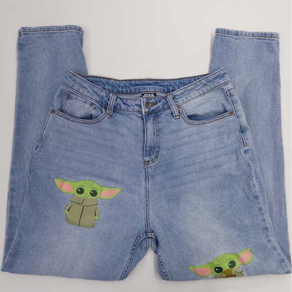 Her Universe Star Wars The Mandalorian The Child Mom Jeans Baby Yoda Size 7 EUC - Picture 13 of 14
